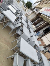 الموصل الجانب الأيمن • ميز و٤ كراسي • مستعمل قليل