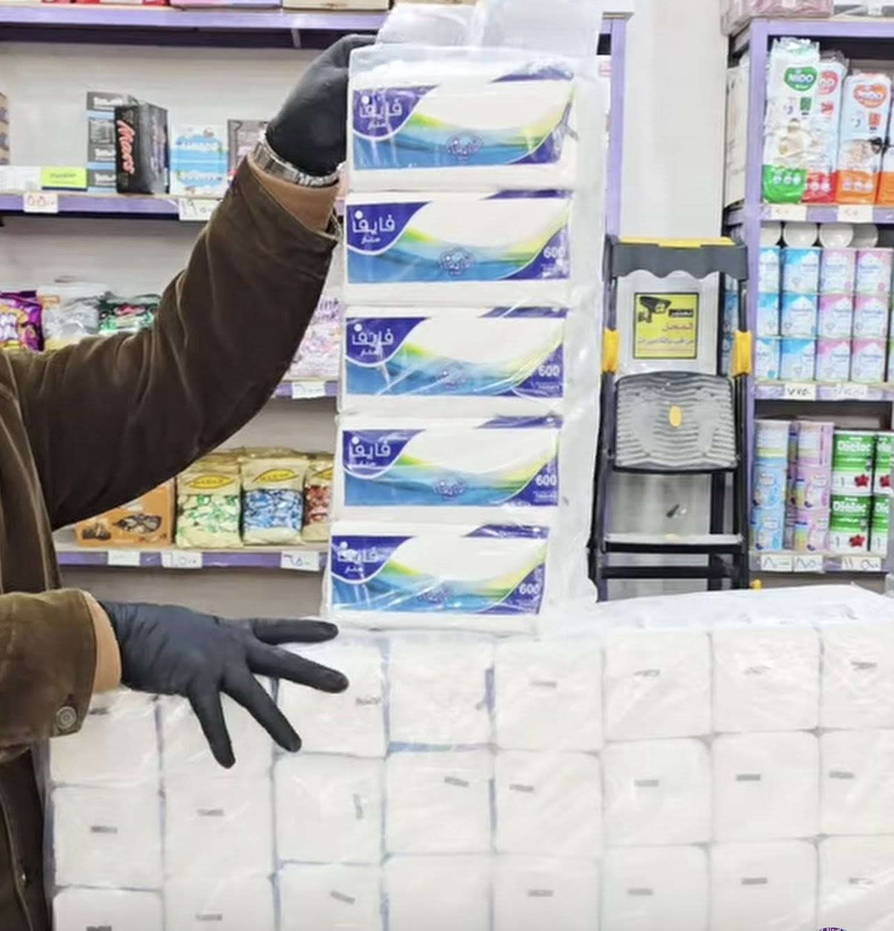 السلام عليكم 
الى اهلنا وناسنا الطيبين 
بالات مناديل امل (( 600 )) سحبه
سعر الباله  25   الف 
العدد   40   قطعة 
او تريد جنطة السعر   7   الاف
العدد  10 قطع والتوصيل مجاااني🛻🛻
📞📞***********
