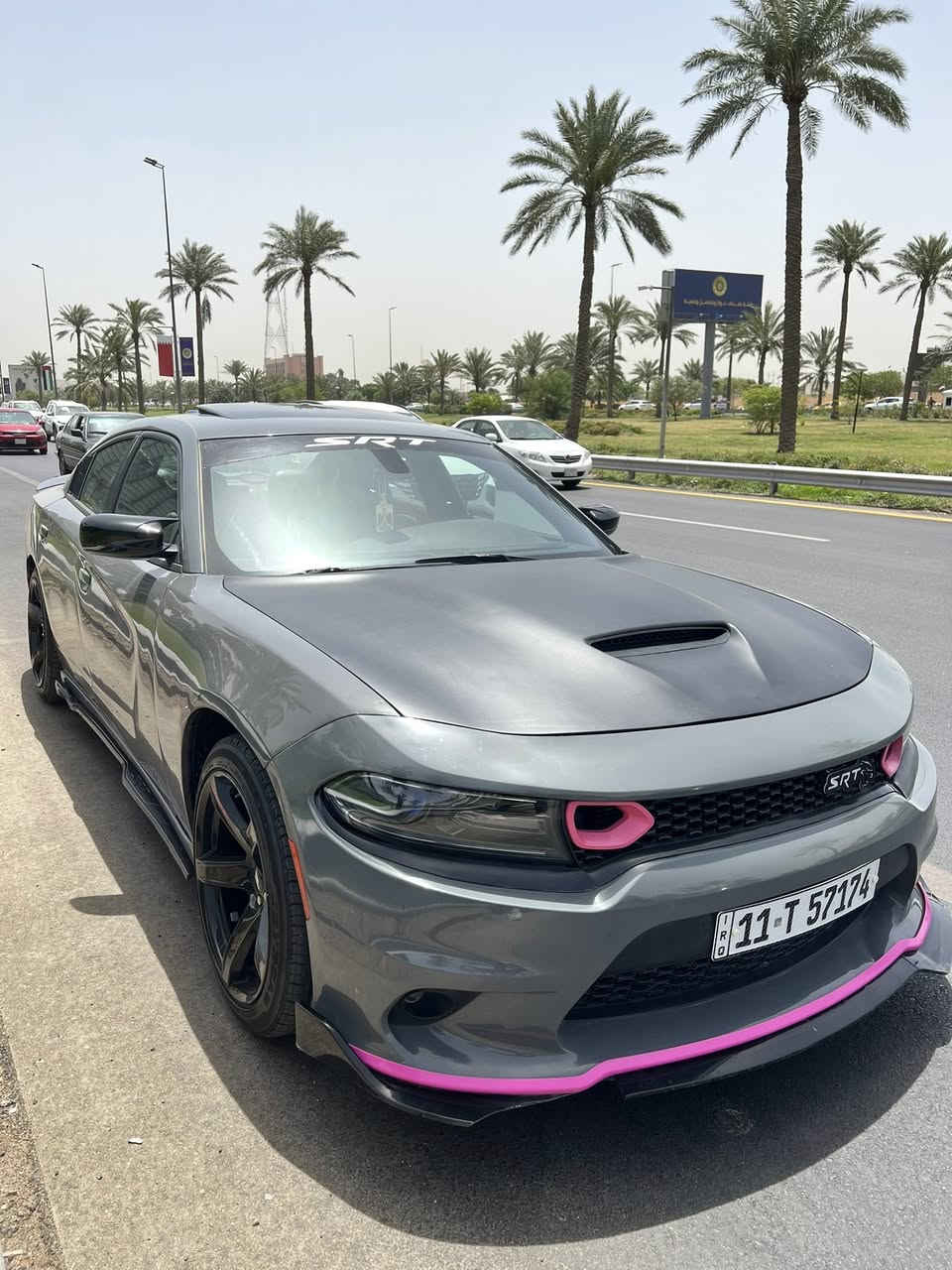 السلام عليكم
للبيع أو مراوس

 ١٤٥ وبيها مجال 

جارجر موديل ٢٠١٨ / SXT بلاس/ 3600

رقم بغداد /فول مواصفات / سستم صوت 

تغير لون / بالسنويه رصاصي غير محدد 

رقم الهاتف/ ***********

واتساب / ***********

صور الحادث موجوده بالمنشور .
