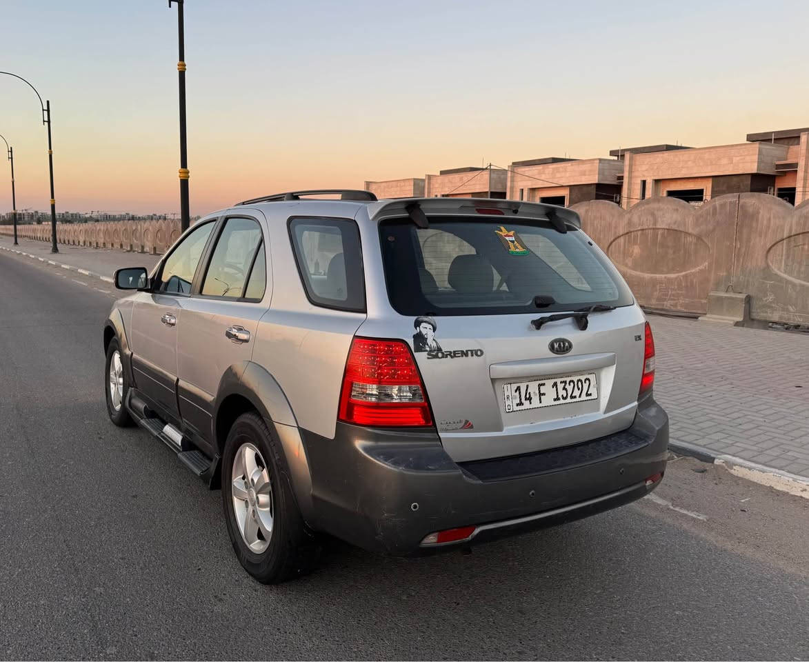 سورنتو وارد خليجي مديل 2009ماشيه80حقيقي ع بلاد جديده مكفوله من ضربه وصبغ وبارد محرك6سلندرفور
ويل فتحه تحكم ستيرن شاير بلمري مري شفط يدات نيكل داخل جلد بيجي وصاج كشنات كهرباء جاهزه بدون اي نقص السعر 125رقم السياره بصرة باسمي تحويل مباشر هزه وسنويه ورقم جدد الاستفسار ع رقم*********** البصرة, العراق
