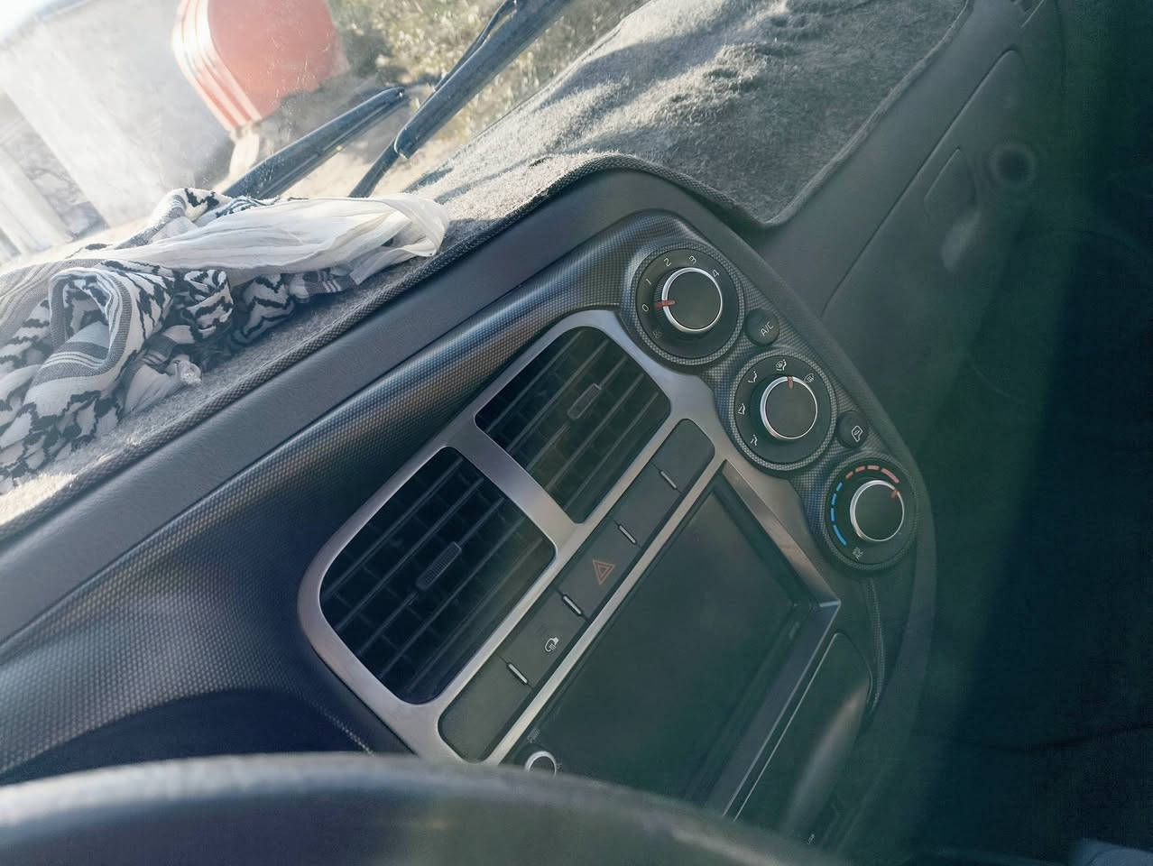 سلام عليكم كيا بنگوللبيع موديل 2022 كفالة عامة مكينة كير شاصي ماشية 19الف سونار سبيرهة ما نازل تبريد شقال تدفة شقالة رقم انكليزي كربلاء ومكان كربلاء السعر 150او بي مجال الاستفسار اتصل عل رقم *********** او بيك خير ودلل
