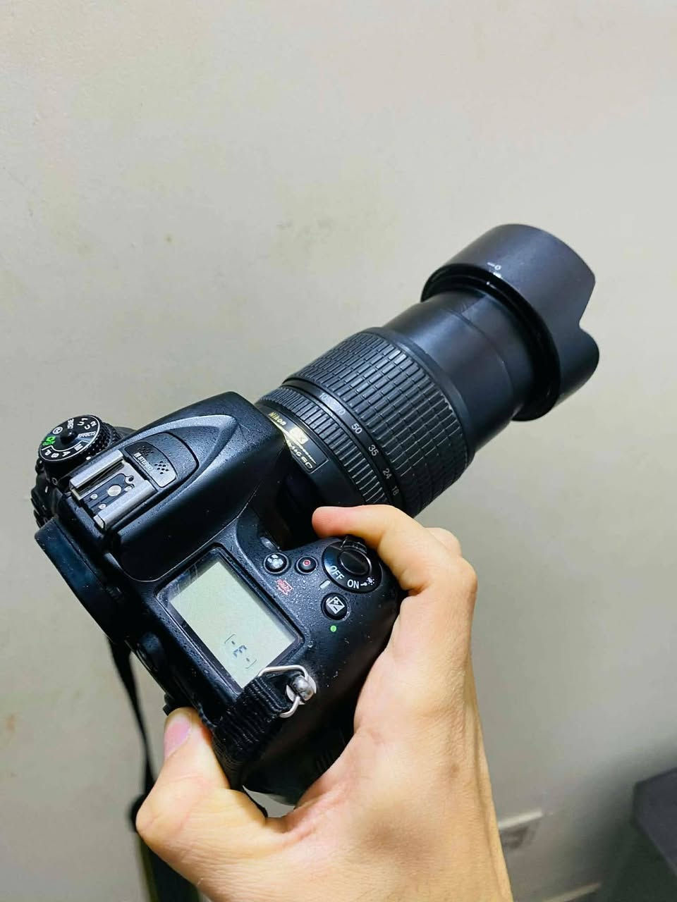 كاميرا نيكون 7100  
عدسة 105-18 

نظيفة إلى درجة بدون مبالغة  📸
الملحقات ..
جلدة العدسة 
جنطة العدسة
ناقل صور
كراب العدسة

*********** للاستفسار
أو الدخول خاص

من الاخير السعر جداً مناسب
الشراي فقط يتواصل ...
