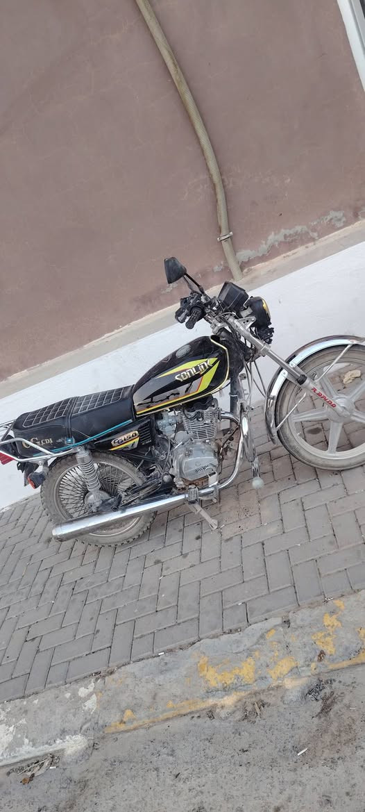 للبيع ب 450 الف وبي مجال 

ماكينة شرط  ،  موديل 2023   ،  ينرادله تبديل جنط خلفي وغسيل فقط  ،  للتواصل  ***********
