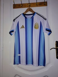 تيشيرت • تيشيرت منتخب اسبانيا • تيشيرت منتخب الأرجنتين • ملابس رياضية ...