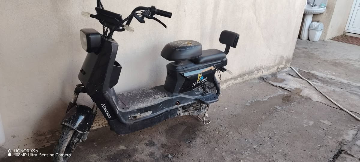 السلام عليكم ورحمه الله وبركاته مع طول للبيع شحن بطاريات جدد شاحنه مع اصليه ماتور  ماتور جديد كل شيء ما بيه السعر السعر 280 وبي مجال وزيدني راسلني على الصفحه *********** وهذا رقم التليفون عندي واتساب بي تيليجرام كل شيء عندي بيه اذا راسلني هذا بيه الوجبه ان شاء الله وما اخلي خاطره
