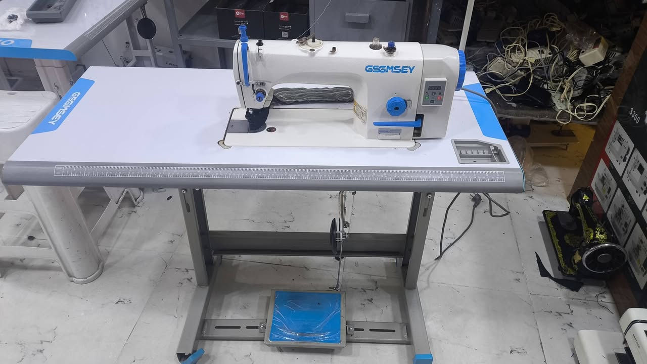 دەسی دوووو.......
سڵاو بەڕێزان مەکینەیەکی دەستی دوو بەردەستە ماڕکەی(جێمسی)ە   شوختی نییە زۆر خاوێن ماوەتەوە کەم ئیشی کردووە گەیاندنمان هەیە بۆ تەواوی کوردستان، بۆ زانینی نرخ لە کۆمێنت داوا بکە یان نامە بۆ پەیج بنێره یان تێل بکە  ژم:*********** 
بۆ زانیاری زیاتر نامە بۆ پەیج بنێرە
