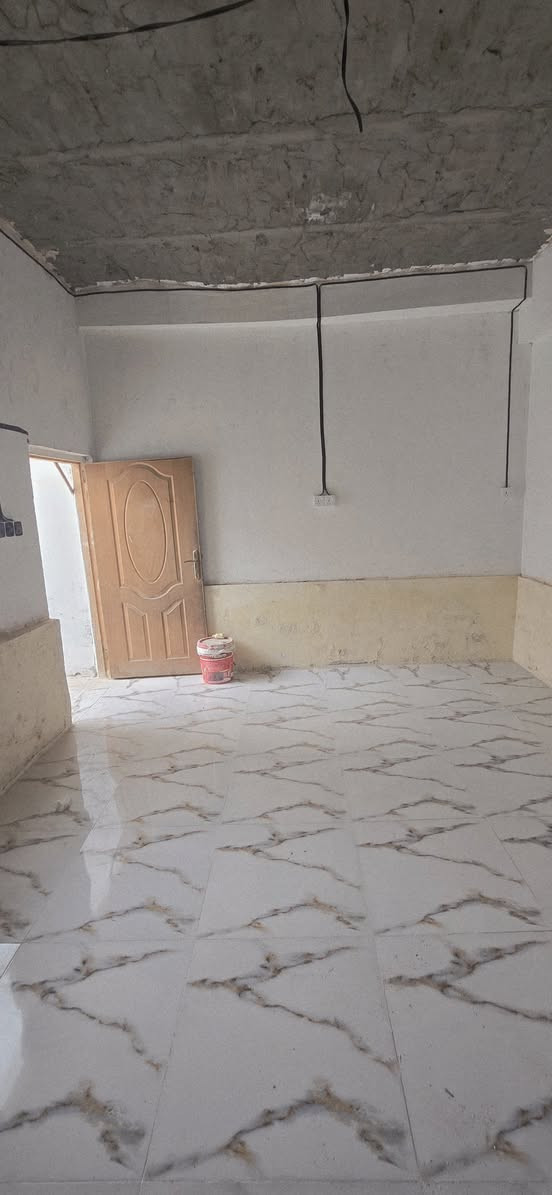 ٥٠متر ١٠ مليون. غرفه نوم  ومطبخ وصحيات  وغرفه على سطح. تجعيب بناء بلوك عكاده.  عنوان الدار النجف الأشرف كوفه براكيه مجاور حسينيه سيد حبيب  عنوان المكتب الكوفة شارع المعمل قرب شارع المطار القديم مجاور صيدليه بلال مقابل صيدليه زحل جوار شارع سيد حبيب 
***********
***********
