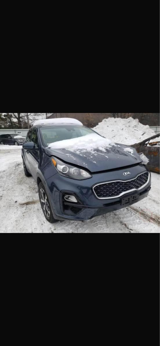 السلام عليكم كيا سبورتاج ٢٠٢١ ماشية ٤٥ السيارة جديدة حادثهة فقط جاملغ امامي مكانهة الدورة حي اسيا السعر ١٦٢ بيهة مجال بسيط *********** بغداد, العراق
