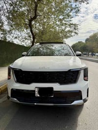 سورنتو 2024 4x  الشركة الدولية العراقية فور ويل  6 سلندر ماشية27 الف ك...
