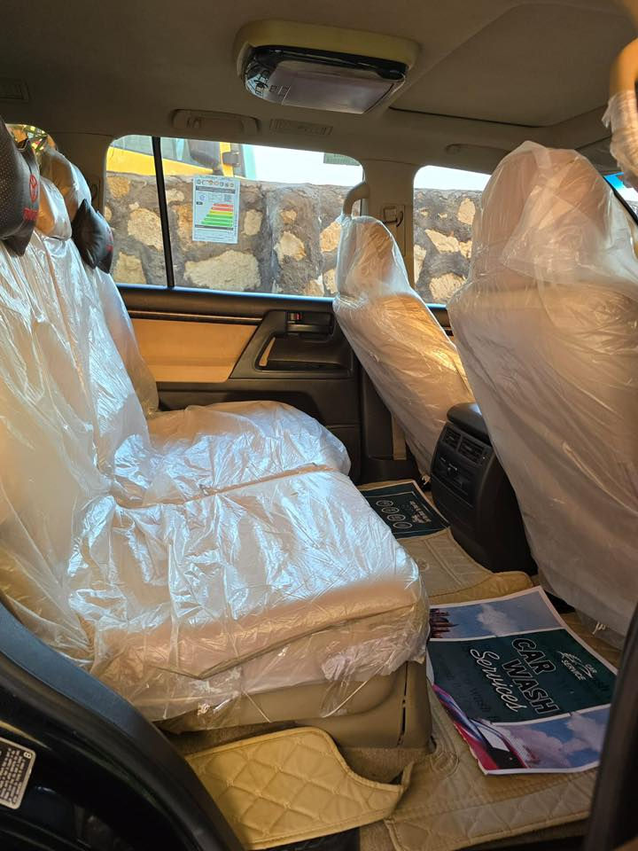 السلام عليكم السعر 257 ورقه وبيه مجال بيه فقط داير الخلفي وعابر ع باب
لاندكروز 2010 فول 1/1 رقم بغداد مميز 

بريم اصل 

ديفدي بل قماره

جلد

فتحه سقف 

ثلاجه

شاشه كبيره 

تحكم ستيرن جهتين 

‎3 قطع تبريد

وبعد بيه هواي مواصفات 

كير مكينه صدر تايرات تبريد جاهزه

العنوان. بابل

للتواصل ‭0772 377 1844‬
