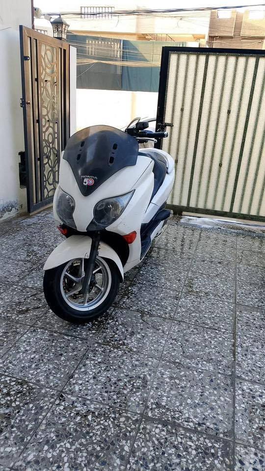 سلام عليكم فورزه للبيع شراي يتصل ***********
