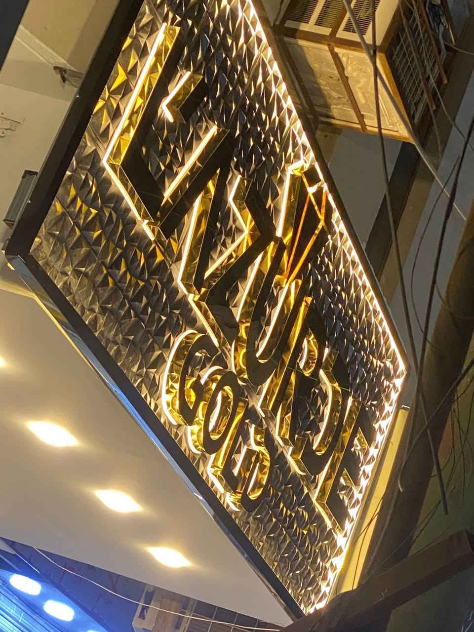 إعلانك يحتاج مادة تفرض حضورها… 
الستانلس ستيل لمعان، متانة، وجود دائم.
 ضمان 10 سنوات ضد الصدى
.
.
معنا .. نجعل مشروعك مميز عن الأخرين
.
.
. 
.
‎حروف ضوئية. -  تغليف اليكابوند  - واجهات ستركجر.
.
‎شاشات رقميه و تلفزيونية  
.فلكس - ستيكر - ميش
‎صيانة الاحرف والقطع الضوئية موقعي.
‎بلاستك تايلندي  مقاوم للاجواء.
‎ لد كوري  نوع سامسونج  مقاوم للماء.
‎محولة ضد الماء.
‎ضمان صيانه.📝. 3 سنه
📱  ***********
العنوان : بغداد - السعدون راس النفق - شارع جامع الاورفلي
