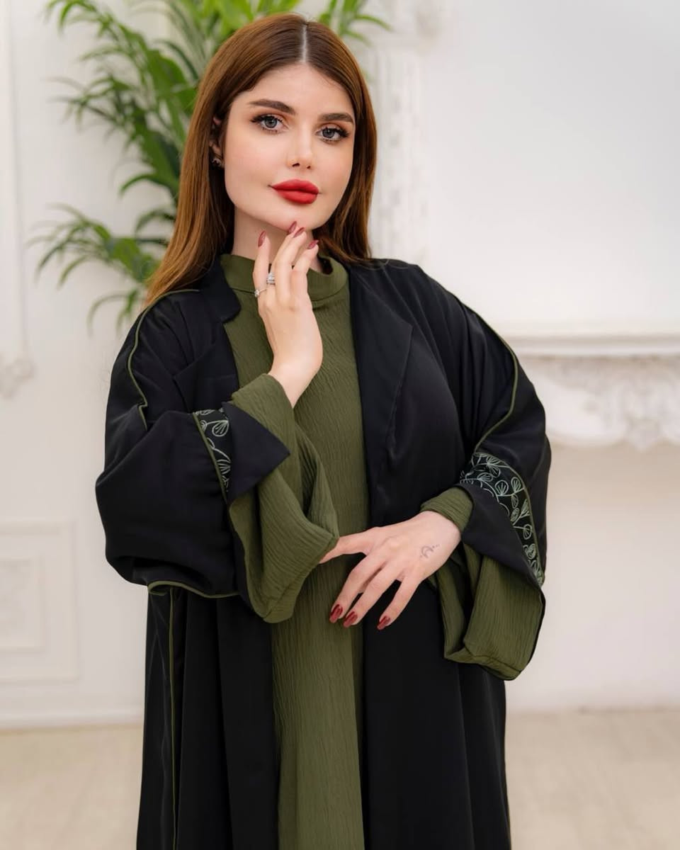 عبايات وبشتات وفساتين مميزه


**إذا كنت صاحب هذا الإعلان وتريد حذفه لأي سبب، رجاءا أرسل رسالة إلى الدعم الفني**