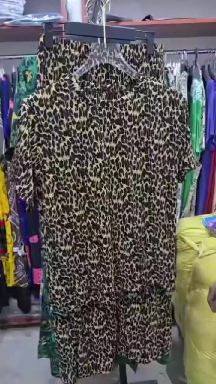 ⁨ توفر ✅✅
تراك كريشه نمري✨ 
قالب صحيح يلبس من 60 الى 100
قياسات L..x3 

السعر 10


**إذا كنت صاحب هذا الإعلان وتريد حذفه لأي سبب، رجاءا أرسل رسالة إلى الدعم الفني**