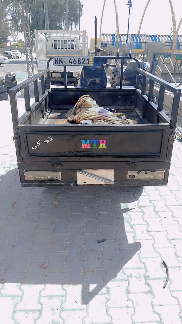 سلام عليكم ستوته للبيع موديل 2021 جديده ما تذب عليها ربع اوراق وصولي مكان الرميثه سعر خاص رقم ***********
