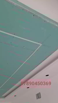 البساطة سر الفخامة: في المساحات الصغيرة، ابتعد عن التصاميم المعقدة وال...