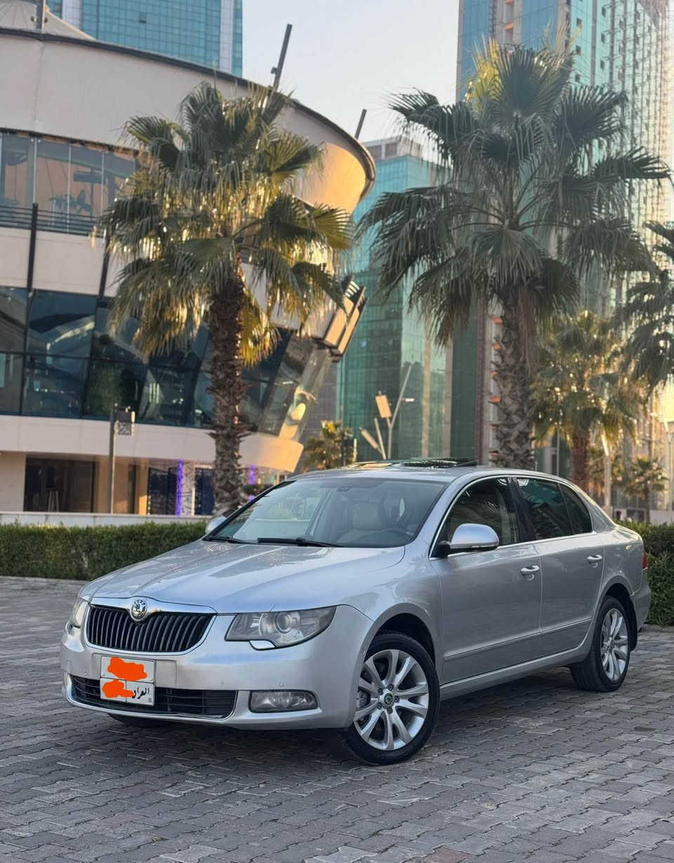 (***********) واتس ئاپی لە سەرە  

Skoda super B 2013 
خەلیجی سفری ئێرەیە 

(نرخی ٨٣ وەرەقە و مەجالیکی کەم) 

سەیارەکە دوو پارچەی سبوخە 
بێ ناوگرتن 
پێشو پشتی کەپسە 
 ئێڕباگی هیچ نەتەقیوە بە شەرت

سەنەوی ساڵێکە بەسەر چووە 

٦٠٠ هەزار غەرامەی لەسەرە دوای محامەلە دەیگەڕێنمەوە

مەکینە ٢.٠ تۆڕبۆیە ٤ پستۆن نەکراوەتەوە بە شەرت
 
٦ گێڕ مەرخوبە

مواسەفاتی قەپات قەپاتە :-

‏‎١-کوشن هیتەر و کارەبای و جلد 

٢-‏‎ ئاوێنە کارەبای هیتەر و دژە تیشک

‏‎٣-جام پەردە (٣ پە‌ردە)‌ 

‏‎٤-جام کۆنترۆڵ (دادە‌خرێت و دە‌كرێتە‌وە‌ )

‏‎٥-فلچە‌ ئۆتۆ

‏‎٦-سەقف تاقەشەمسی سڵایت
‏‎لە‌ كاتی راگرتن لە‌بە‌ر خۆر ھە‌وای سارد دێنێتە‌ ژوورە‌ وە‌ 
‏‎بۆ ئە‌وە‌ی ناوی زۆر گە‌رم نە‌بێت 

‏‎٧-بەسمە

‏‎٨-ئۆتۆ پارک  (خۆی پارکین دەکات)

‏‎٩-حاسە پێش و دواوە‏

‏‎١٠-سستەمی دژە خلیسکان 

‏‎١١-سستەمی کەمی هەوای تایەکان

‏‎١٢-سستەمی تەواو بونی بەنس

‏‎١٣-لایت زینۆن ئۆتۆماتیک و کلینەر 

‏‎١٤-تەبرید مەرکەزی 

‏‎١٥- ١٠ ئێرباگ  ‏‎

نرخیشی 83 وەرەقە و معامەلە

***********
سەیارەکە لە هەولێرە أربيل, العراق
