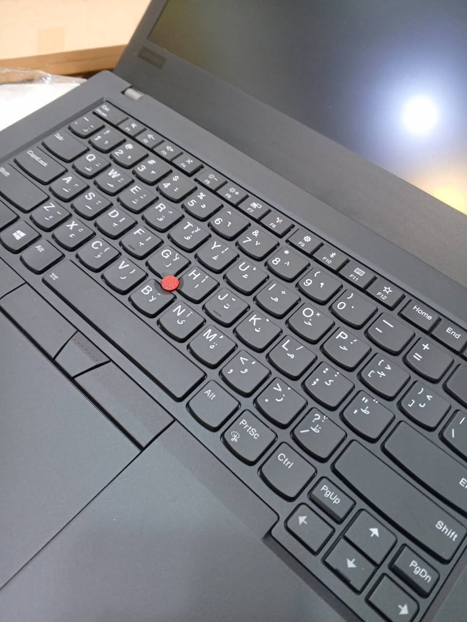 السلام عليكم ورحمة الله وبركاته
توفرت وجبة جديدة من لابتوبات اللينوفو Lenovo مستخدم باله بنضافة عالية جداً (مثل ما موضح بالصور نضيف جداً حالة من حال الجديد) 
توفرت بمودلين:

الموديل الاول Lenovo T480
المواصفات:
-المعالج Core i5 الجيل السابع فئة U
-الرام 8 GB
-الهارد 256 SSD GB
-حجم الشاشة 14 انج 
-كارت الشاشة انتل متصل 4 GB
-كيبورد عربي انكليزي 
-بطارية من 2 الى 3 ساعة مع ضمان ساعة كاملة فما فوق
-يحتوي على منفذ تايب سي Type C + منفذ HDMI + كامرة بدقة عالية + منفذ شريحة سيم كارت 
-نوع الشاحن تايب سي شحن سريع 65 واط 
-الملحقات الشاحنة الاصلية مع الكارتون + وصل الضمان 
سعر اللابتوب 200 الف شامل التوصيل لباب البيت 

الموديل الثاني Lenovo T470
المواصفات:
-المعالج Core i5 الجيل السادس فئة U 
-الرام 8 GB
-الهارد 256 SSD GB
-حجم الشاشة 14 انج 
-كارت الشاشة انتل متصل 4 GB
-كيبورد عربي انكليزي 
-بطارية من 2 الى 3 ساعة مع ضمان ساعة كاملة فما فوق 
-يحتوي على منفذ تايب سي Type C + منفذ HDMI + كامرة بدقة عالية + منفذ شريحة سيم كارت 
-الملحقات الشاحنة الاصلية مع الكارتون + وصل الضمان 
سعر اللابتوب 180 الف شامل التوصيل لباب البيت 

ملاحظة: كل اللابتوبات ننطي بيهن ضمان استبدال لمدة اسبوع كامل في حال وجود أي خلل او عطل 
وايضا ننطي ضمان بالبطارية اقل شي ساعة كاملة فما فوق
وأيضاً في حال طلبته توصيل الك حق تفتح اللابتوب أمام المندوب وتفحصه على راحتك وفي حال وجود اي اختلاف في المواصفات أو اي شيء آخر فـ تكدر ترفض الطلب وما تدفع حتى حساب التوصيل، وفي حال اخذته فأنت عندك ضمان لمدة اسبوع كامل 

العنوان : كربلاء المقدسة/ الحر/ مركز التواصل 
رقم الهاتف: ***********

واهلا وسهلا بكم.
