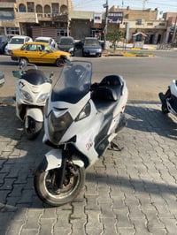 للبيع او مراوس 400 كفاله مكينه حاويه مكاني بغداد 07737139223