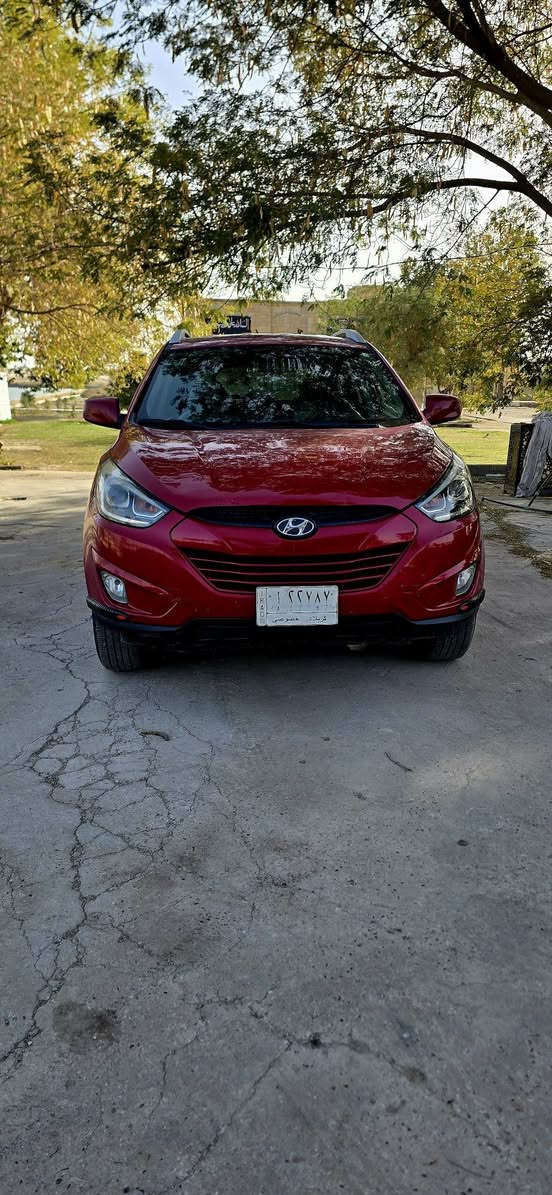 اسلام عليكم توسان موديل ٢٠١٥ وارد امريكي اسياره كفاله من اصبغ بيه ظرر من امريكيه بارد بجنطه كلش بصيط وبيه بارد بصيط بعد بمكانات سياره جديده بمعنه الكلمه مواصفات  السياره كشنات تدفىه تبريد كهرباء حساسات يعني مواصفات حلوه محرك كير صدر كله بلكارتون اشراي يجي ويشوف بعينه محرك ٢٤٠٠ وضه شركه ماشيه ١٢٠ عنوان بابل مسيب مفرك اسده الفراشه ***********
