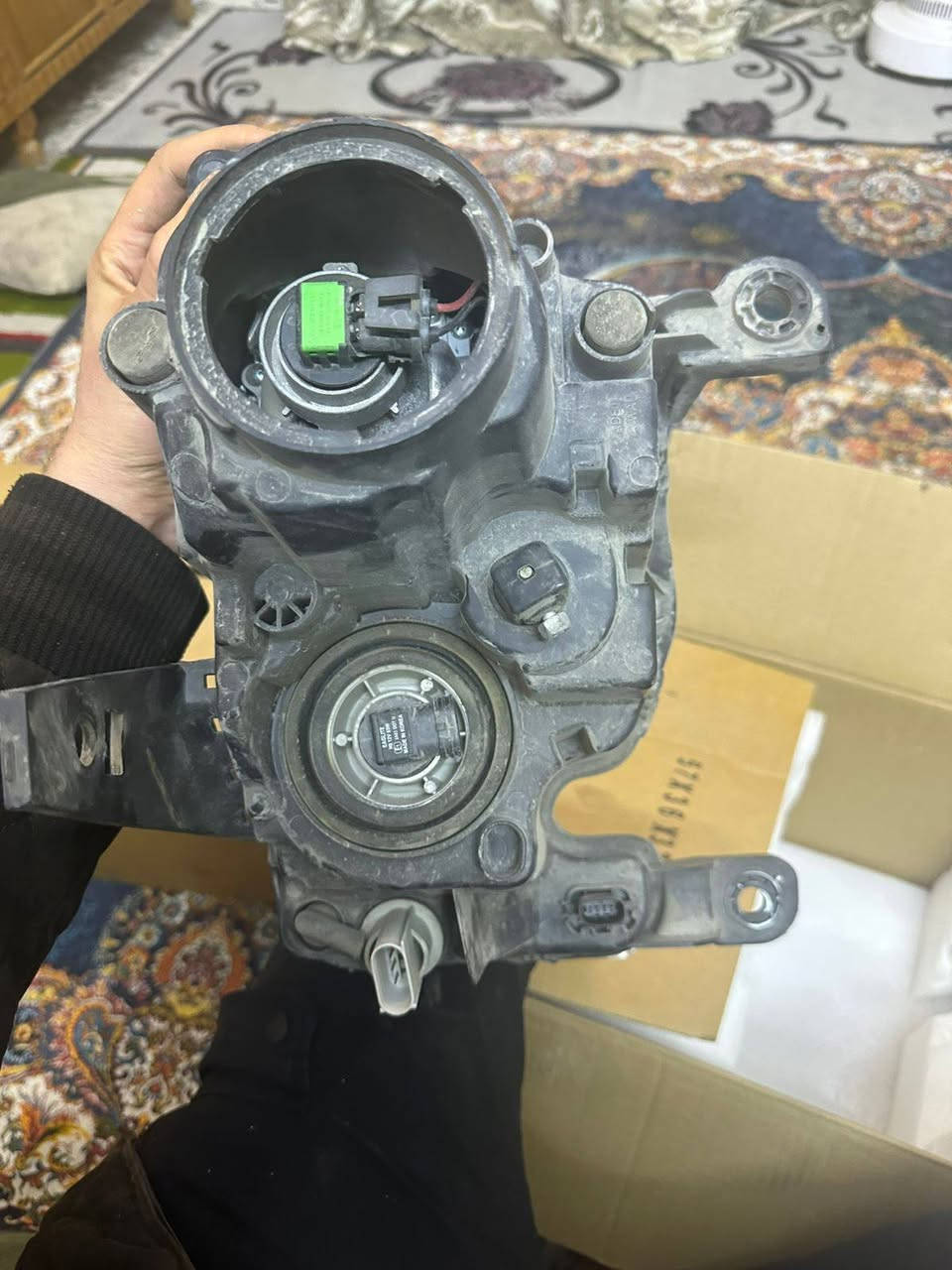 السلام عليكم
زوج مازدات مال جيب لاريدو بلاك توب موديل ٢٠٢١ تايون مو صيني لاكسر ولا شخط ولا فطر ولا تصليح 
ودعاميه اماميه للبيع
سعرهن شلع ب ٣٥٠ الف شلع وعندي شباك أسفل هم 
*********** مكاني بغداد الجديده
