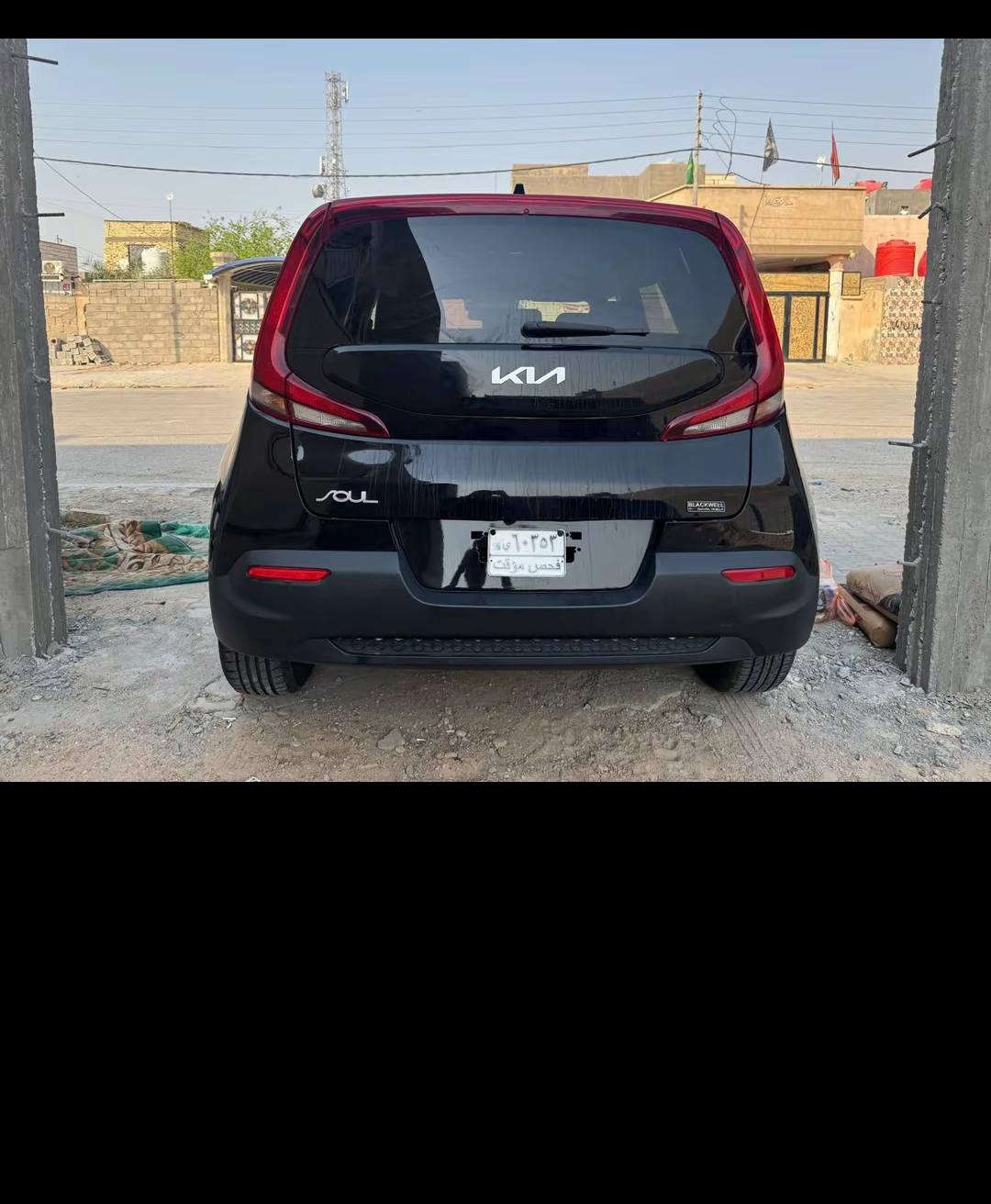 السلام عليكم  سياره للبيع صول موديل 2022 كفاله من ضربة وحادثه بس تاير ودعاميه فقط ويلات جدد كتلوكات وياها السعر  135 وبيها مجال لطيبين وال سياره فحص موقت ورجع وكرر السياره كفاله كفاله وال رقم *********** والسياره بيها خدش صغير موقعه البصره ام قصر
