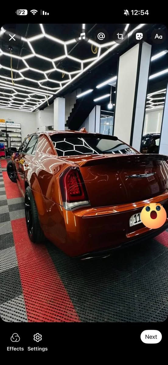 السلام عليكم
اوباما كرايسلر S

السياره فول1/1 

توويل

موديل 2020 أصل

محرك 3600 

العداد 62

رقم بغداد إنكليزي بسمي

السيارة حادثه جاملغ وبنيد صبغ وباب مبدل نفس لون   

السعر   240

المكان بغداد 

رقم الهاتف ***********
