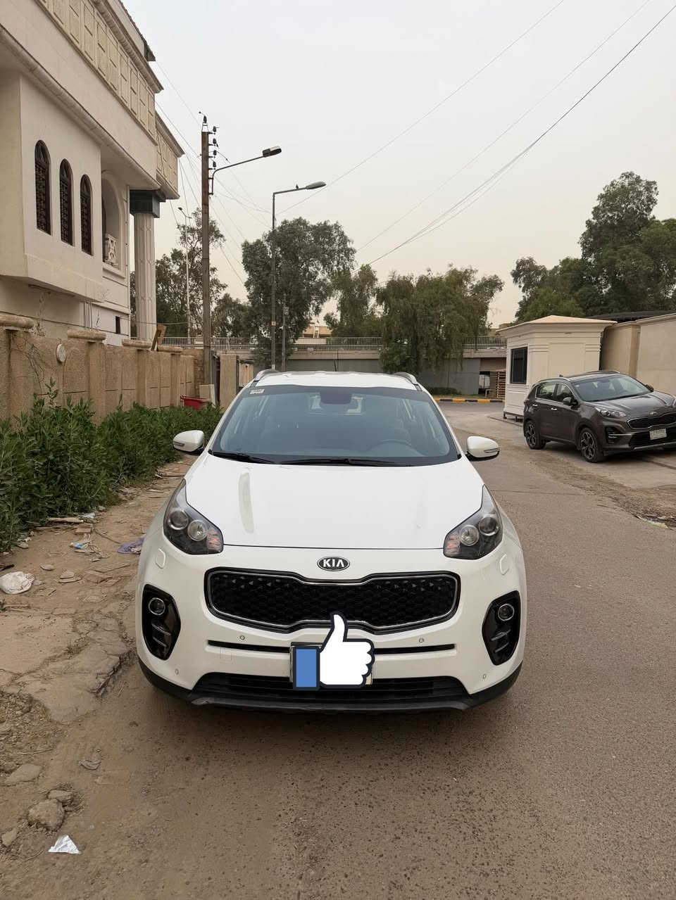 السلام عليكم للبيع كيا سبورتج 2018 خليجي بأسمي
مواصفات اعتيادية

حساسات خلفي امامي

تحكم استيرن جهتين

تبريد قطعتين

داخل مخمل

محرك دوش ٢٠٠٠

دسكات خلفي امامي 

ماشيه حقيقي 99 الف

سيارة مكفولة من الدعامية للدعامية بدون ضربة بدون صبغ جديدة جداً عليها ادامة كاملة تخم تاير شادة جديد تبريد ممتاز جداً غرفتها بلادية. 

-هاتف *********** بغداد حي القادسية

(سعرها 175 وبيها مجال بسيط جدا)
