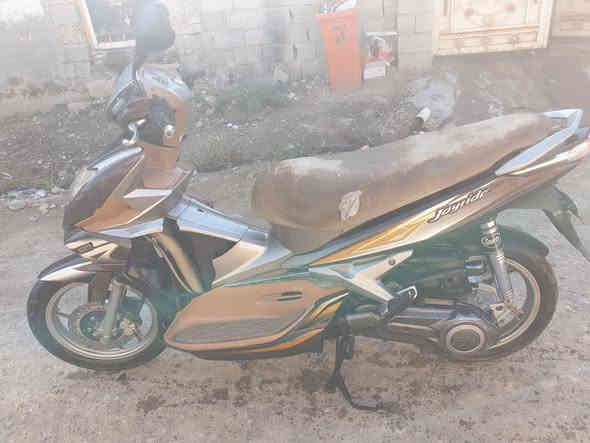 البيع دراجه كوري شغاله بس السلف يشكل  السعر اب 250الف شراي تصل ***********
