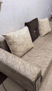 سلام عليكم تخم نضيف كلش للبيع السعر 500 بي مجال للشراي ***********
