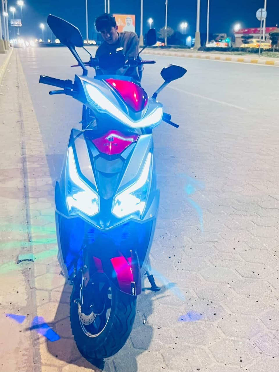 سلام عليكم للبيع ماطور شحن ((USKEEZE)) موديل 24 فول نضافه شخط مابي شرط الفحص ٦ بطاريات ٤ سرعات سرعه ٩٩ ماطور كلش مرتب لاتيات زنون عالي ناصي دبل إشاره ماطور فول بل عافيه عل ياخذه السعر 550بيه مجال قليل


**إذا كنت صاحب هذا الإعلان وتريد حذفه لأي سبب، رجاءا أرسل رسالة إلى الدعم الفني**