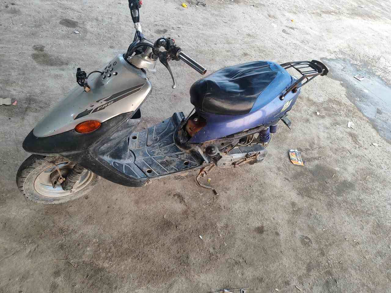 السلام عليكم مكلف بلنشر دراجه تسعه حلوه مكينه ناعمه سلف لايت بس يرادله باتري السعر150رقم صاحب الدراجه***********المكان هوير
