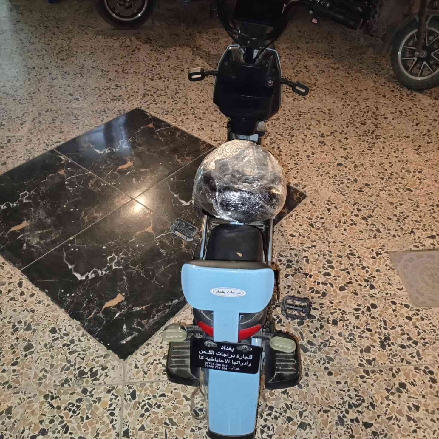 السعر 150 وبي مجال وبي عطل بصيط كهربيات بس


**إذا كنت صاحب هذا الإعلان وتريد حذفه لأي سبب، رجاءا أرسل رسالة إلى الدعم الفني**