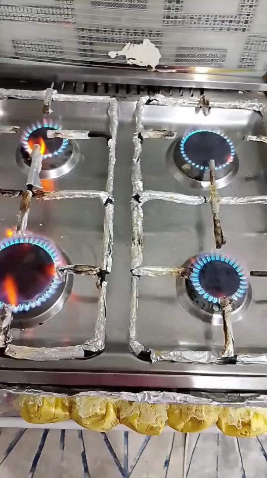 للبيع طباخ شغال مثل ماموضح مكان النجف


**إذا كنت صاحب هذا الإعلان وتريد حذفه لأي سبب، رجاءا أرسل رسالة إلى الدعم الفني**