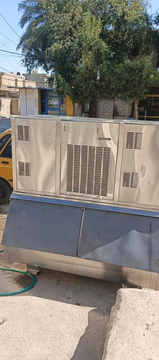 مكاين ثلج بلوري ٦٠٠ كيلو باليوم ايطالي فنجان كهرباء ثري فيز نضيفات جدا ***********
