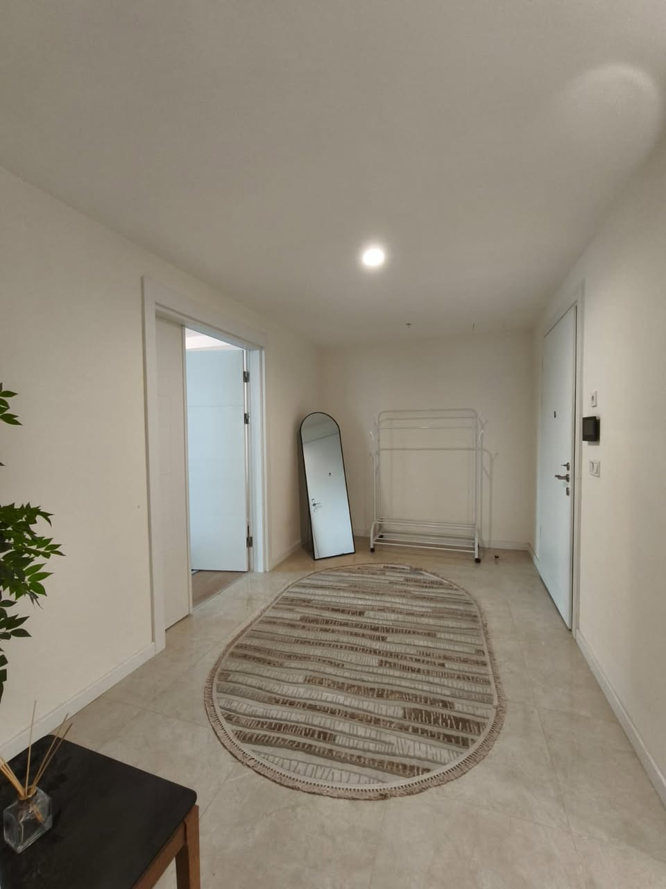 📍Empire Wing 
〰️For Sale & Rent
🛋️Furnished
📐168m
📞For More Info Call https://wa.me/+9647509679003
