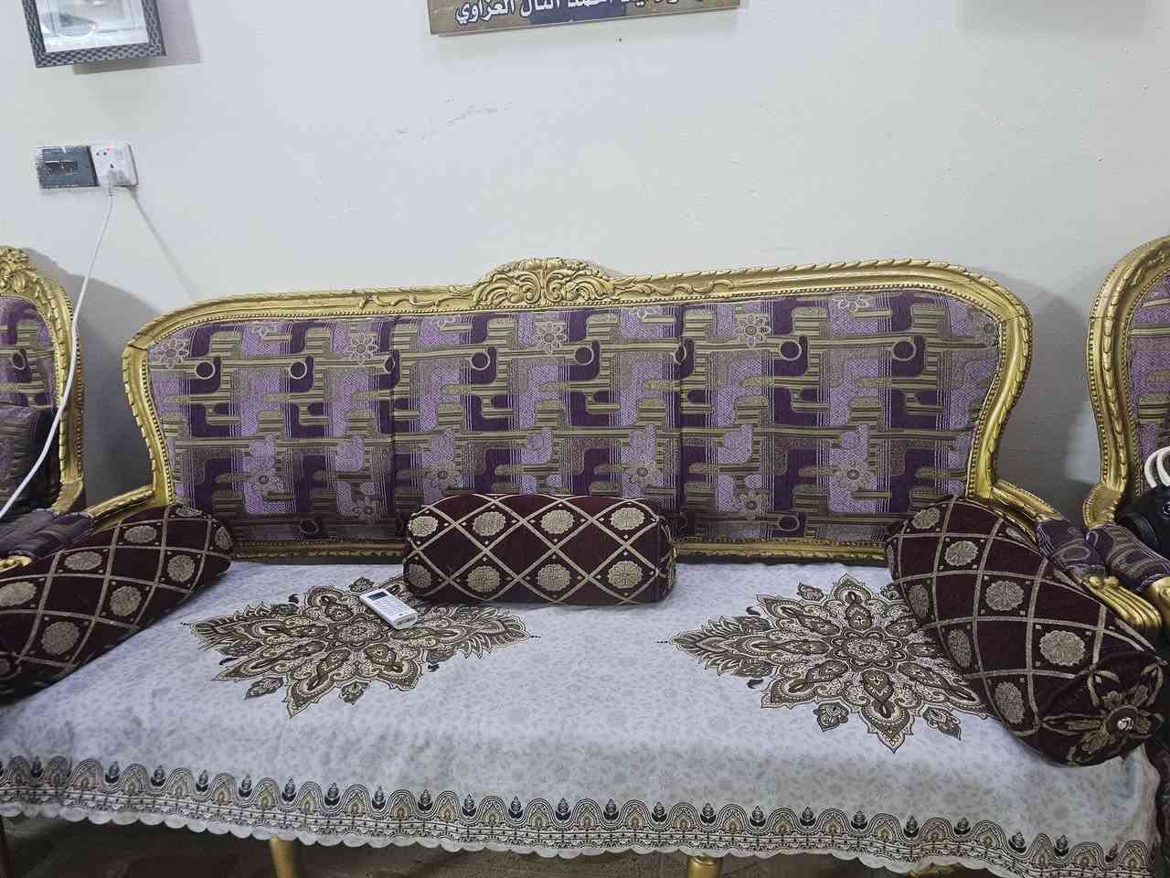 السلام عليكم تخم عدد 2للبيع
التخم الواحد مكون من 10مقاعد زان ابو التاج ملكي 
نظيف السعر 750لكل تخم للاستفسار الاتصال ***********
