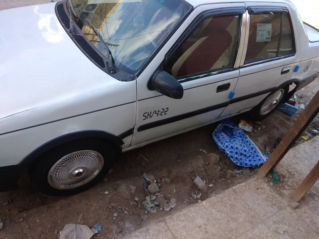 اسلام عليكم سيارة هونداي موديل ٩٣ رقم انكليزي نجف سنوية لحد ٣٠ سيارة جاهزة من كلشي  كير عادي سيارة حلوة تحويل بي وقت  جاهز رايدهة اب٢٠ وبيهة مجال مراوس اراوس مكاني ديوانية هاذة رقمي *********** واني خادم
