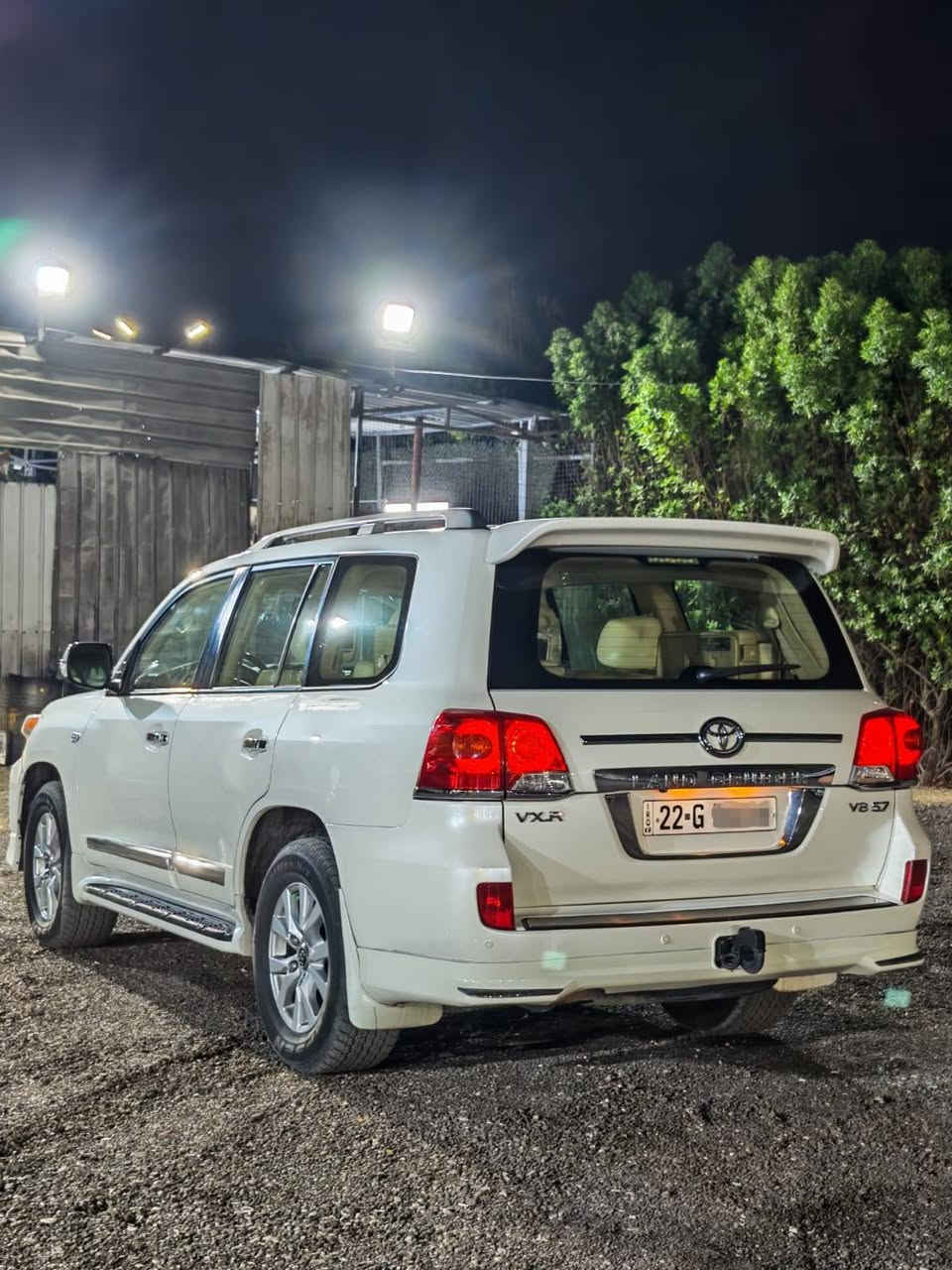 لاندكروز 2014 vxr اعلى فئة فول مواصفات
محرك 8 سلندر  4608cc
مكفوله من الصبغ والحادث والكير والمكينة مامفتوح بيها ثنين بارد بسيط فقط 
ماشية 170 الف كيلو اقل مشي بخواتها 
سعرها 358 ورقة
*********** اتصال او واتس اب
