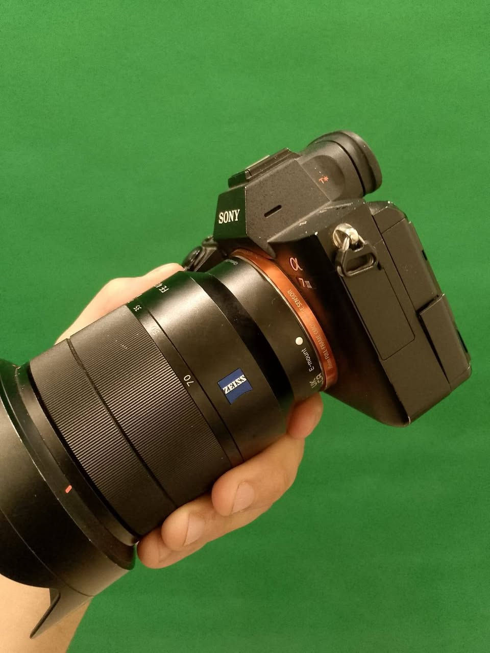 سوني مارك ثري للبيع الشتر ٤٦الف مكاني بغداد 
السعر مليون و ٦٠٠مع العدسه كارتون حزام موجود
***********
