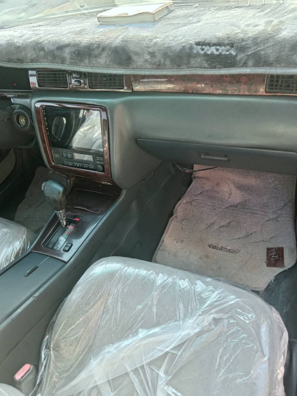 السلام عليكم ادوات  راس الثور تكم كفاله من الكص والضربه مكينه ففتي فول مواصفات السياره جديده بمعنه الكلمه حداده كهربائيات كلهه شغاله العنوان بصره السعر 55 وبيهه مجال
***********
