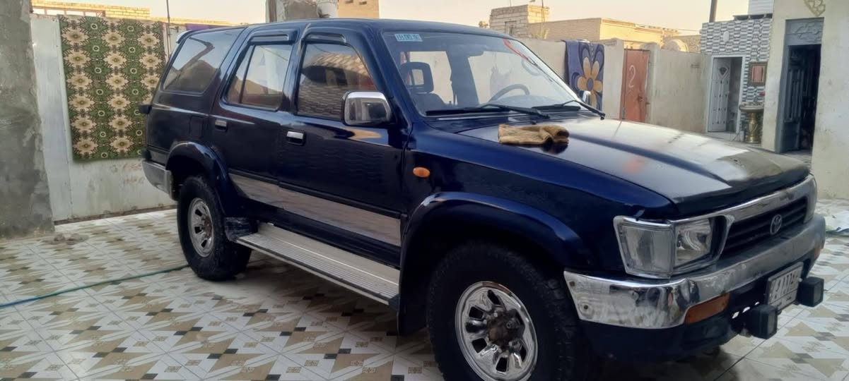 للبيع تيوتا سيرف موديل 95 مكينه 3000 سياره خير من الله مكينه وكير مكفولات رقم بغداد ألماني شاصي مكفول وكشره حلوه وترايك وين متريد باتري جديد حداديه خير من الله تخم تاير وبسمي مكانه ذي قار قضاء الدوايه حي المنتظر للاستفسار الاتصال على الرقم ***********

