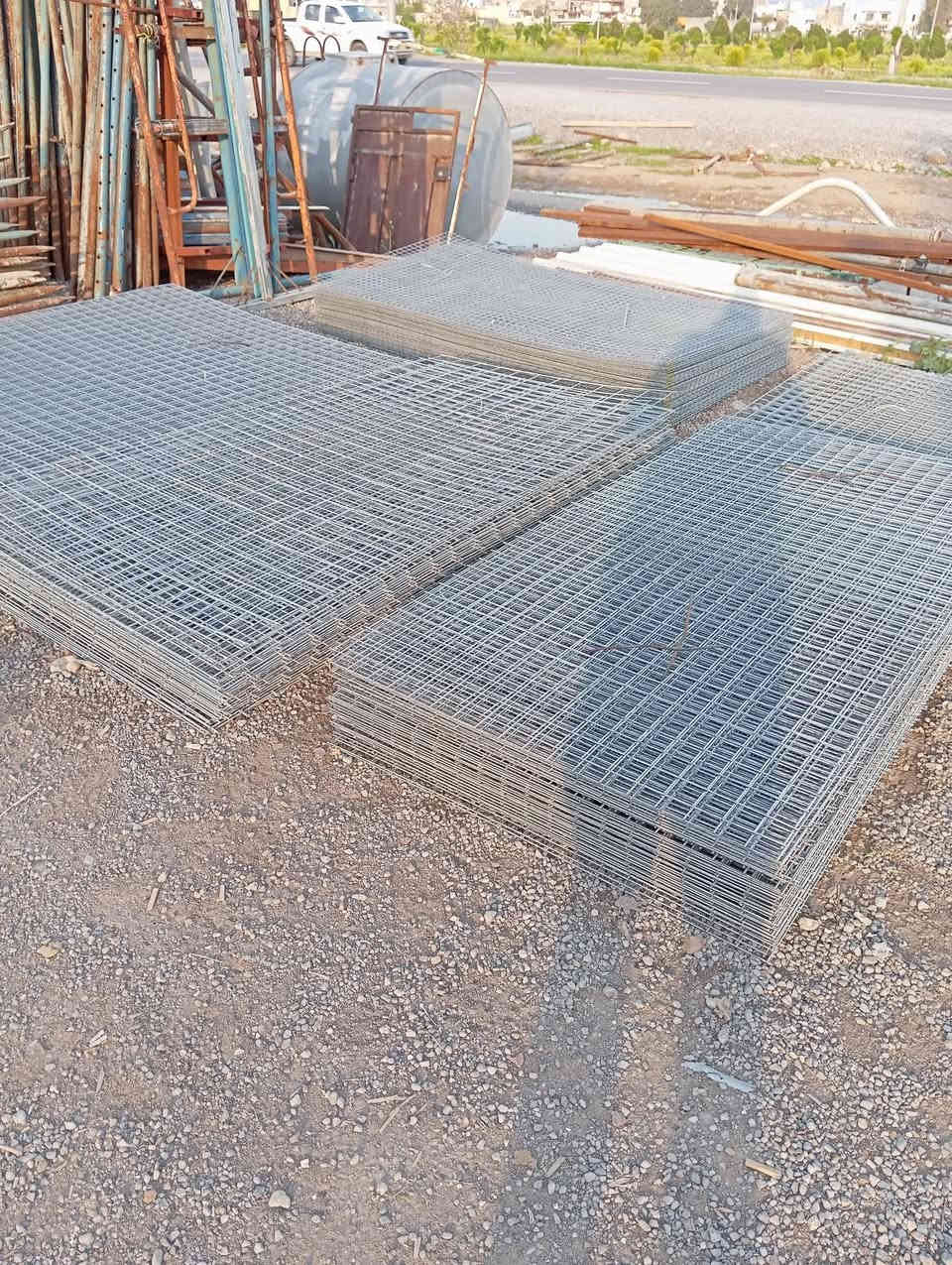 ئاسن فرۆشی سەربازبۆفرۆشتنی بی ئاڕسی بەسعریکی گونجاو هەرزان گەیاندن هەیە ناونیشان  چوارقوڕنە پشت بەنزینخانەی سلام ***********_***********
