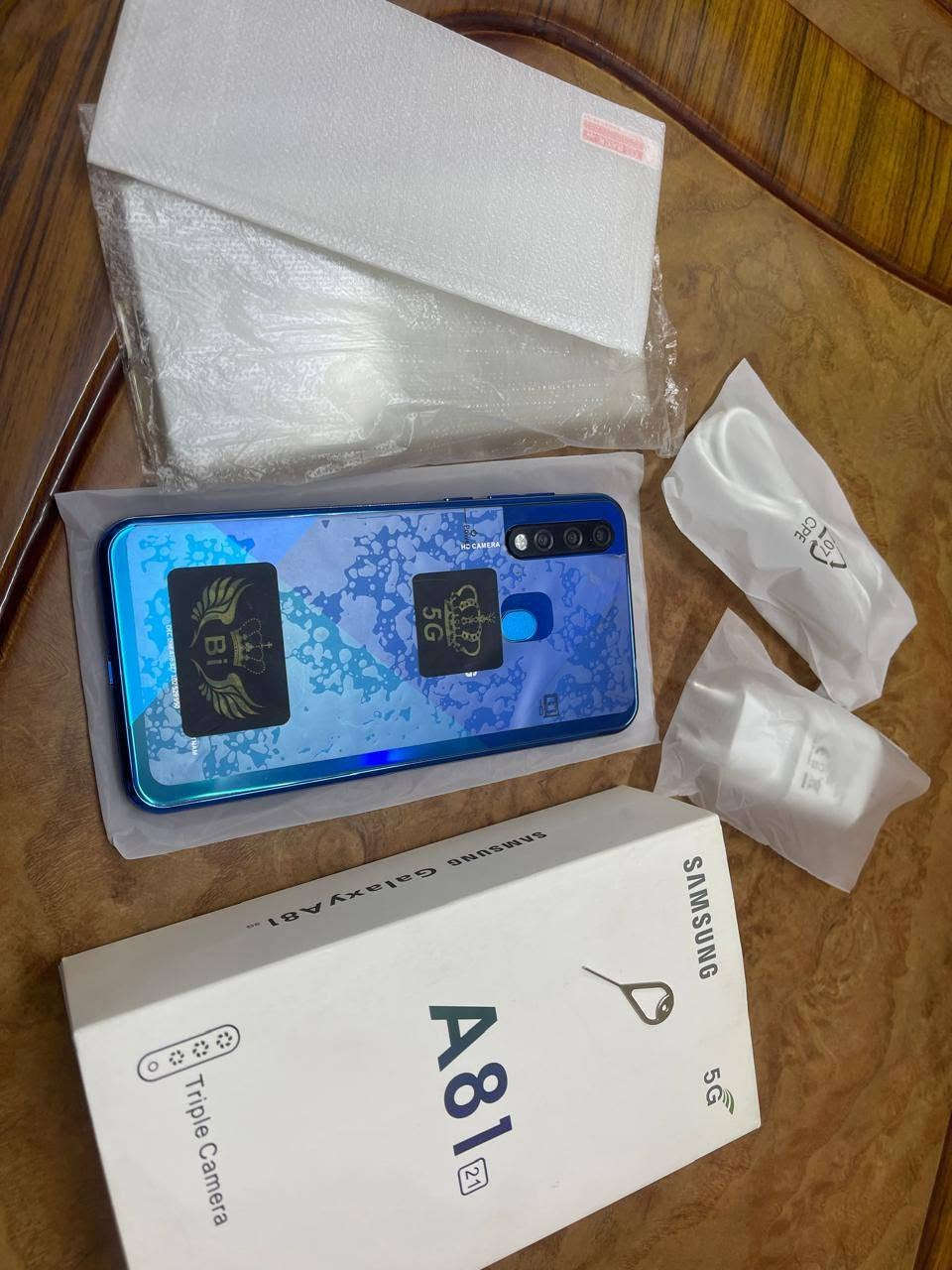 السلام عليكم
Samsung a81 5G

جديد ما مستخدم بالجيس

ذاكرة 128

يدعم انترنت 5G

كاميرا ثلاثية

بطارية 4000 مللي امبير

مساحة تخزين قابلة للتوسيع
مع ملحقات كامل تتكون من:
. كفر شفاف
. لصقة شاشة
. شاحنة تلفون اصلية
. واير شحن
. دبوس سيمكارت

السعر 120 وبي مجال

متوفر توصيل

للتواصل ***********
