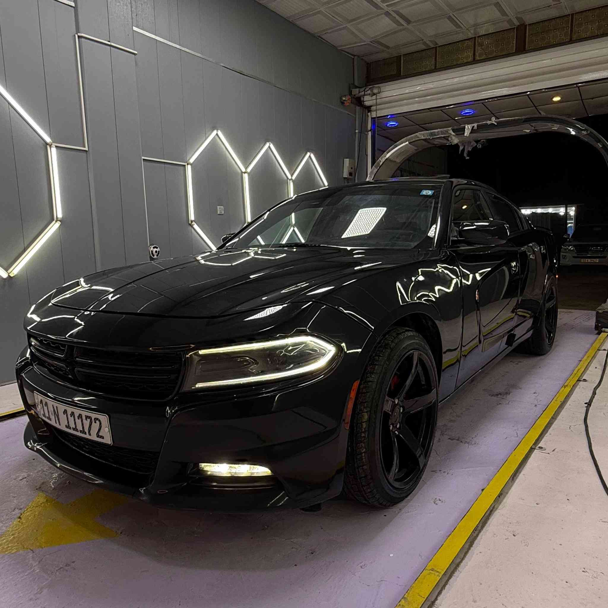 مراوس او بيع.
جارجر 2022 sxtblas
مواصفات معروفه. سلايت روف كشنات تدفئه تبريد ستيرن تدفئه  كشنات جلد  كهرباء دمام خلفي. شاشه وسط  
حادث جاملغ وبنيد مبدلات بلاد شركه سياره بدون صبغ صور حادث موجوده 
ماشيه ٦٠ الف استخدام شخصي 
رقم بغداد باسمي 
صدر وتايرات جديد 
سياره جاهزه من كلشي 
مكاني ديالى ***********
