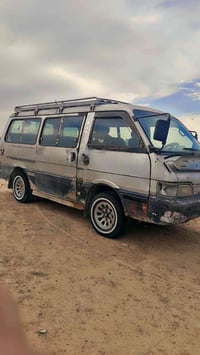 كيا بستا • رقم حمل بغداد • سنوية