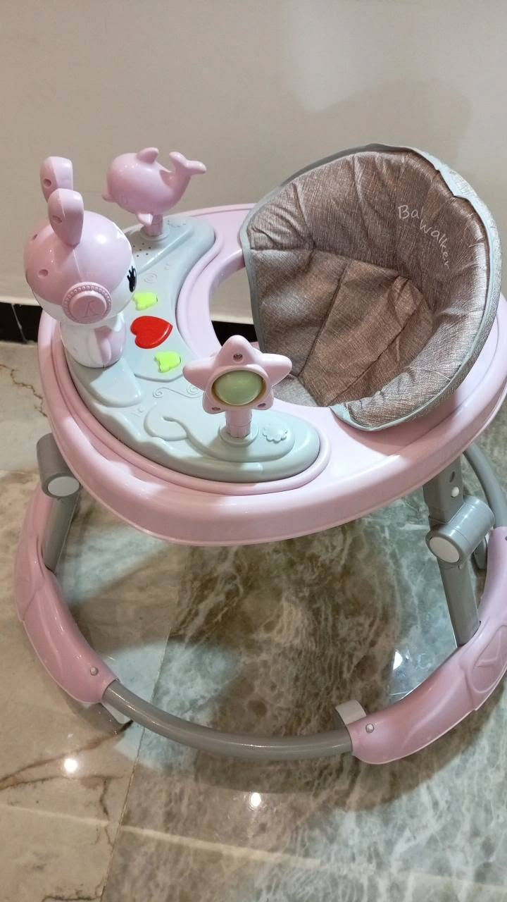 السلام عليكم أغراض طفل للبيع نظيفة استخدام قليل
بيبي نيست حقيبة مع وسادة الرضاعة ب٣٠
والملاطة مع صمامات تقليل غازات ب١٠
الحجلة جديدة غير مستخدمة ٢٥  مكاني الغزالية


**إذا كنت صاحب هذا الإعلان وتريد حذفه لأي سبب، رجاءا أرسل رسالة إلى الدعم الفني**