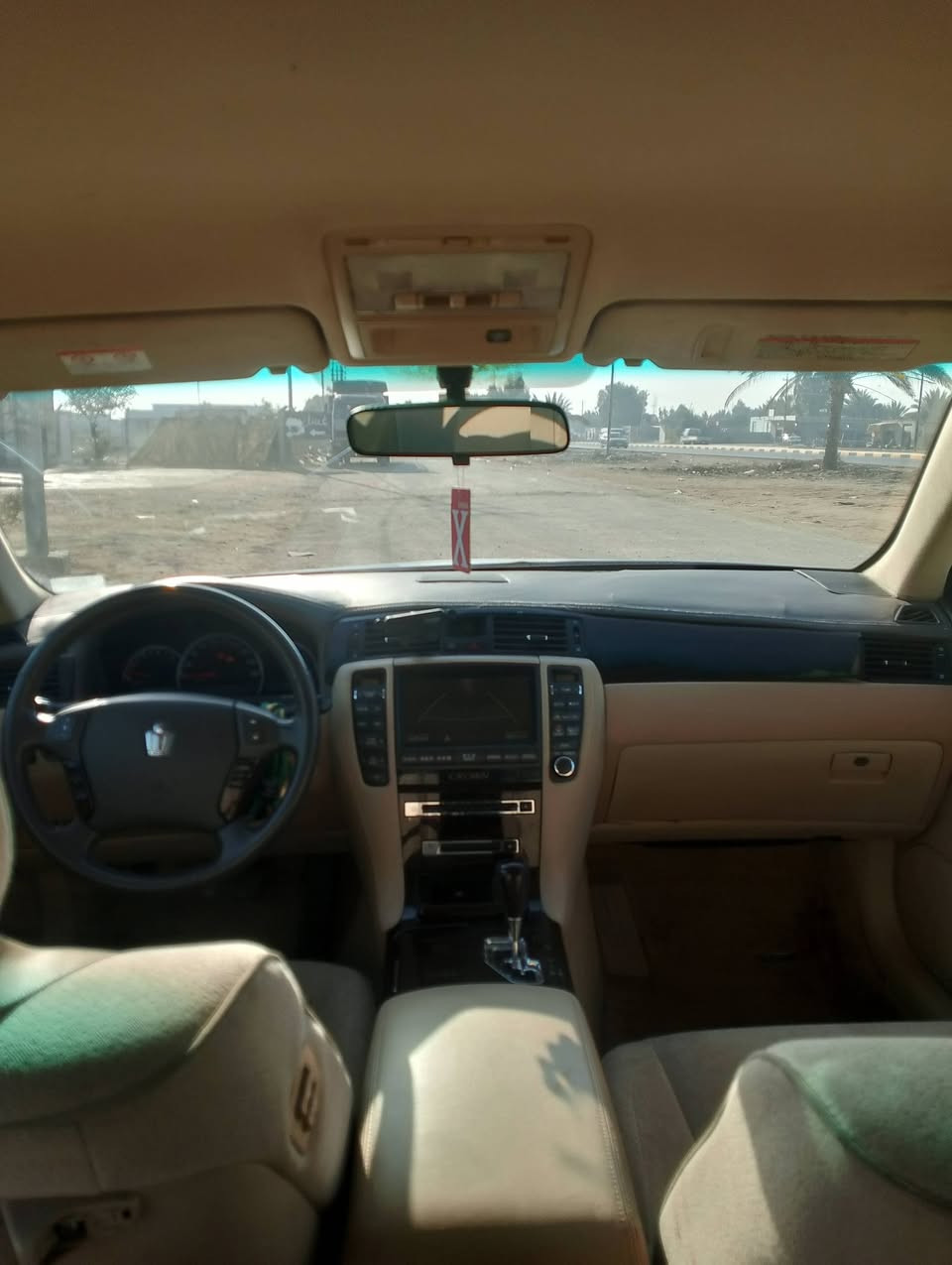 شاهينه طك كارتون للبيع مكينه كير فول حداديه فول جاهزه  
سياره ادوات بدون لوحات 
سعر ٣٥ لاستفسار ***********
