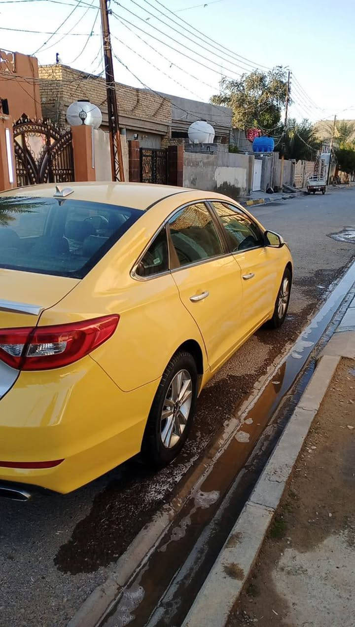 سوناتا
للبيع فقط
مديل 2015 وارد امريكي  ظرارهه جوملغ وبنيد بيهه لغد  السعر 110 وبيهه مجال رقم بغداد كير مكينه صدر كلهه جديد  ***********
