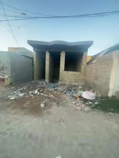 هيكل للبيع مساحه 100 متر سند 25 قرار محكمه تحويل مباشر البيت بأسمي تحويل كبل للمشتري
عنوانه/ صكبانيه  وره سيطره قرب ملعب الفرسان

سعر ٤٥ وبي مجال بسيط
للاستفسار الاتصال ع رقم ***********
